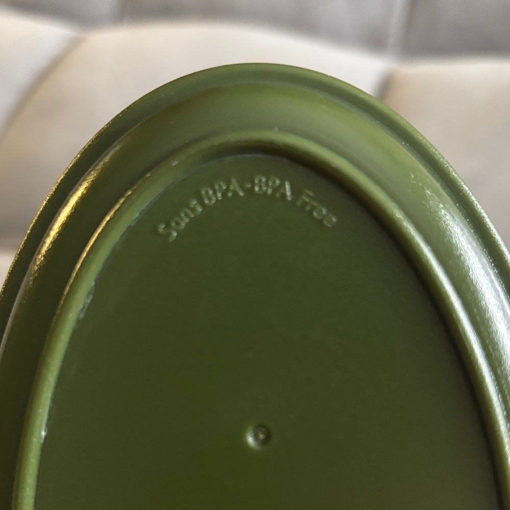 Avocado Container - Picture 3 of 4